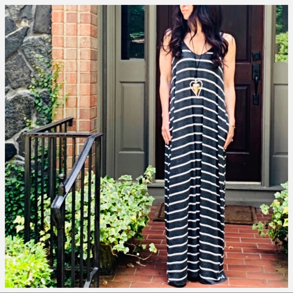 ✨LAST ONE ✨Cami striped side pocket maxi dress - Picture 8 of 8